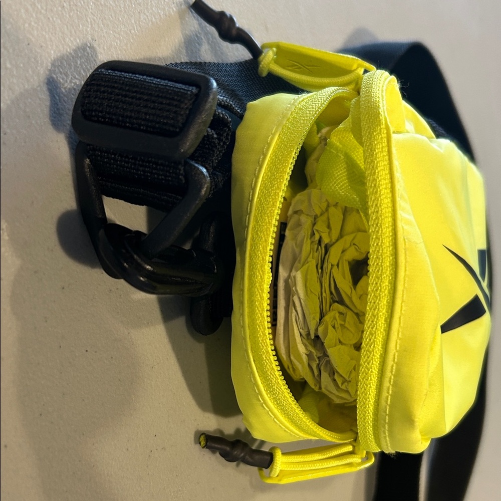 Reebok Yellow Crossbody Bag - Picture 5 of 6